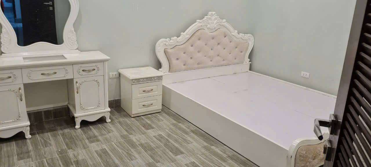 Cho thuê nhà ngõ 143 Nguyễn Chính, 3 tầng x 40m2, 2 ngủ, 9 Triệu làm VP, ở hộ gia đình - Ảnh chính